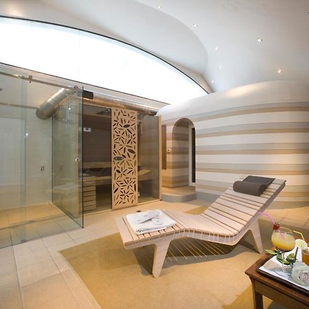 Albergo Dell'Agenzia บรา ภายนอก รูปภาพ