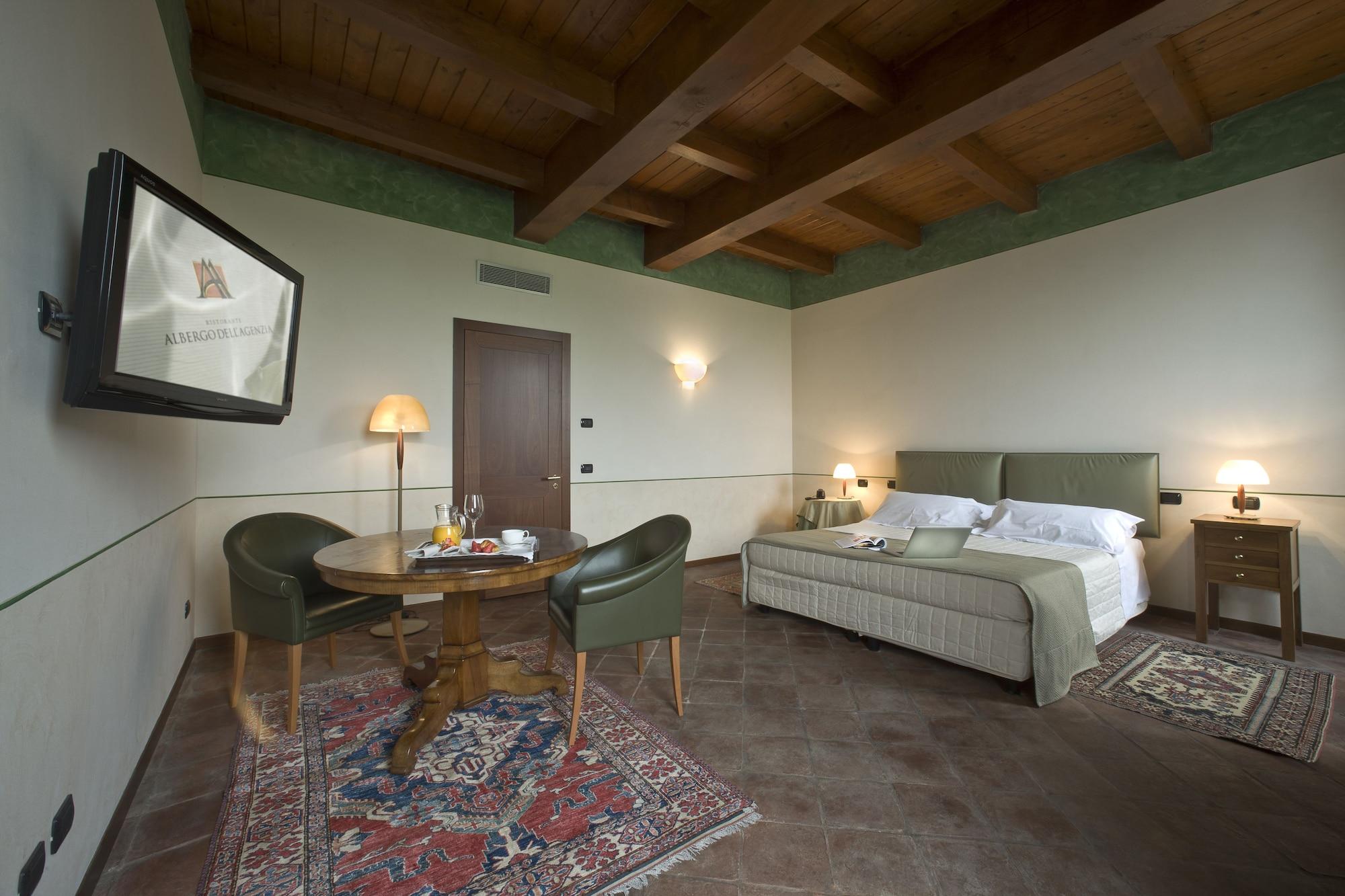 Albergo Dell'Agenzia บรา ภายนอก รูปภาพ