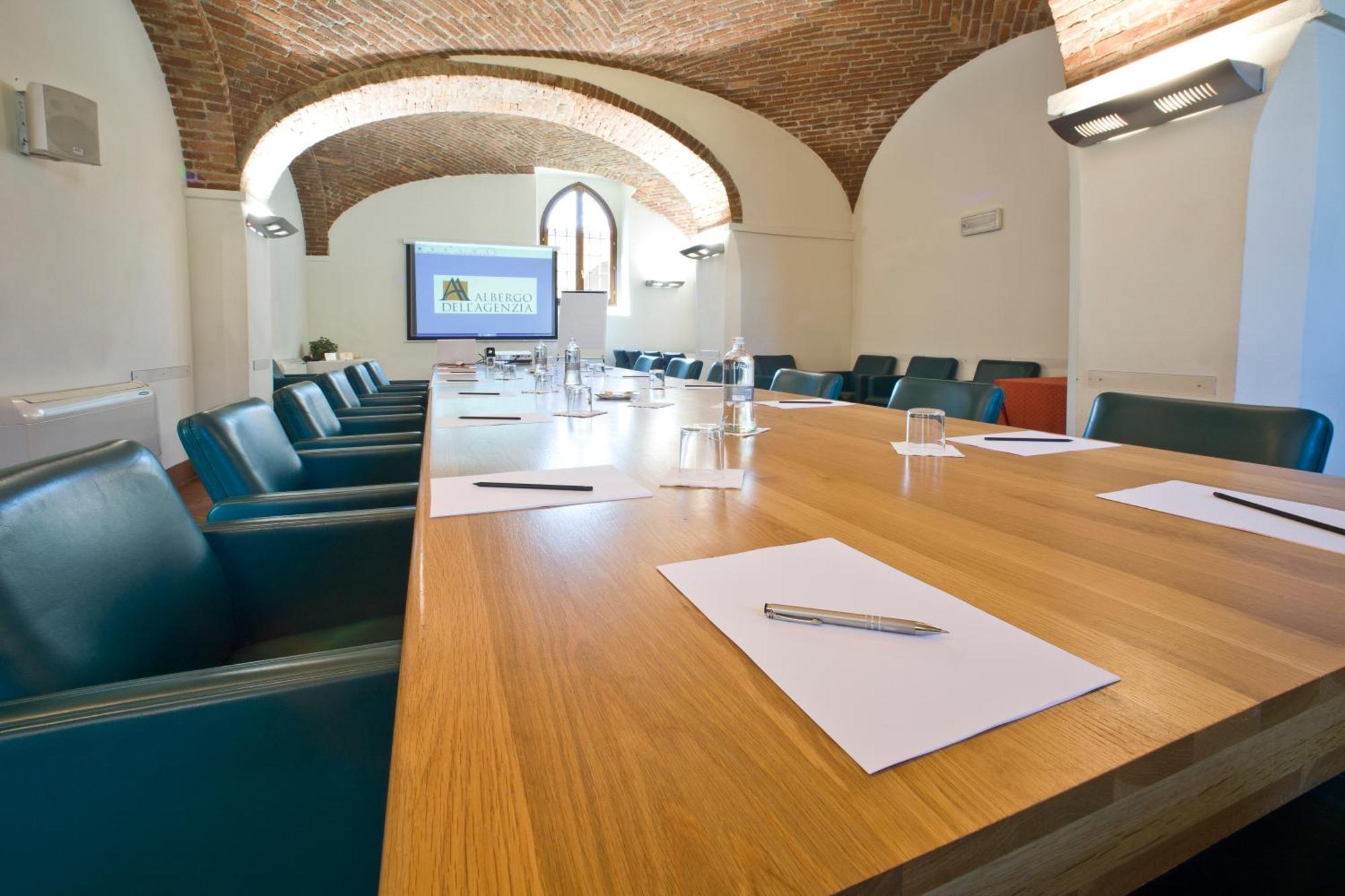 Albergo Dell'Agenzia บรา ภายนอก รูปภาพ