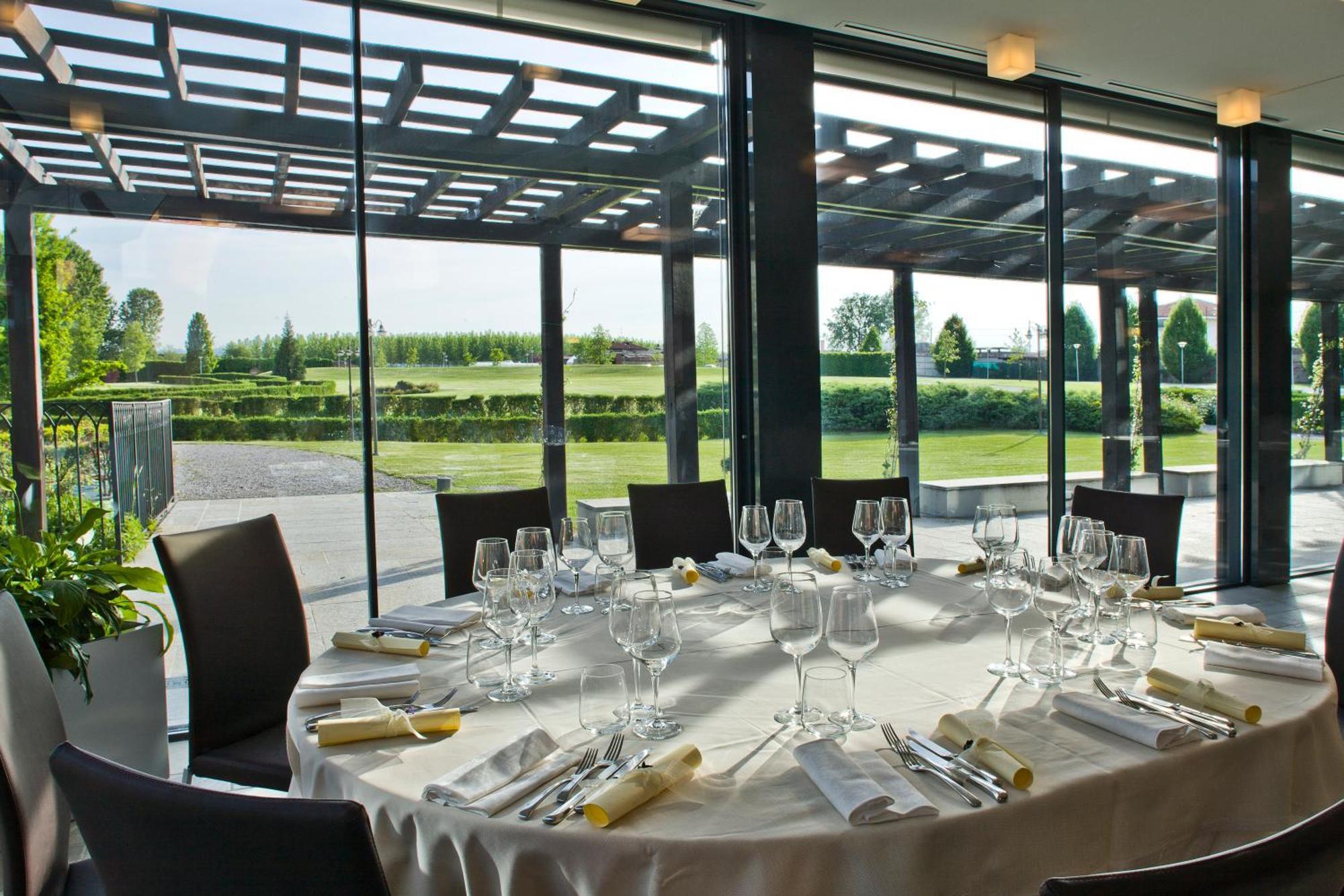 Albergo Dell'Agenzia บรา ภายนอก รูปภาพ