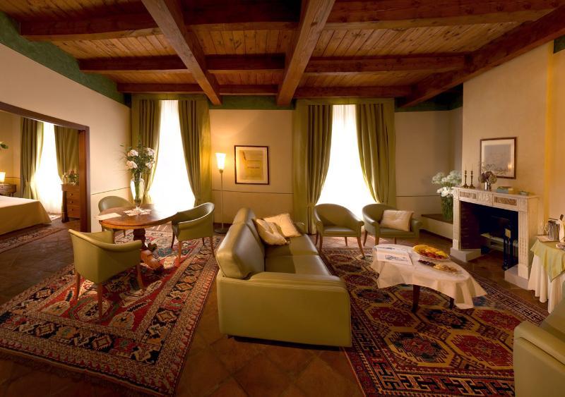 Albergo Dell'Agenzia บรา ภายนอก รูปภาพ